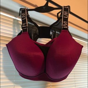 Livi Active(Lane Bryant) no wire sports bra